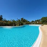 Les Terrasses Du Liouquet Apartman *